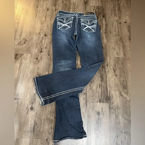 Women's Blue Jeans - Picture 2 of 4